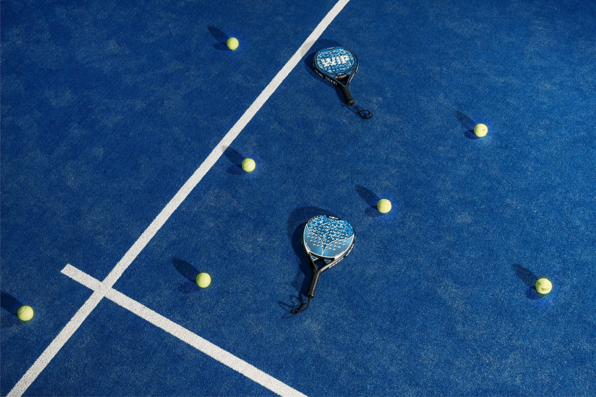 Het onderhouden van een kunstgras padelbaan